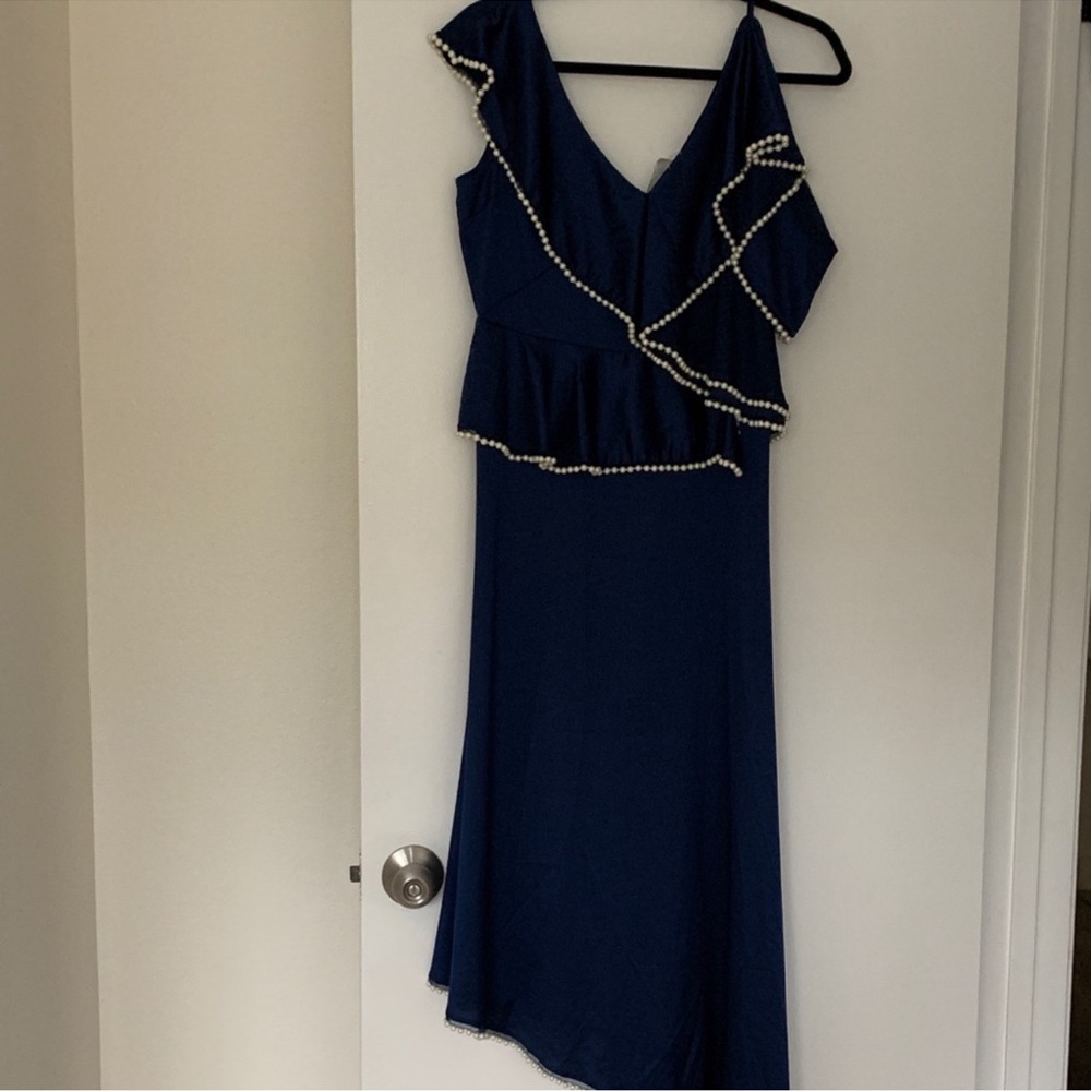 Elegant Blue Ruffled Dress
